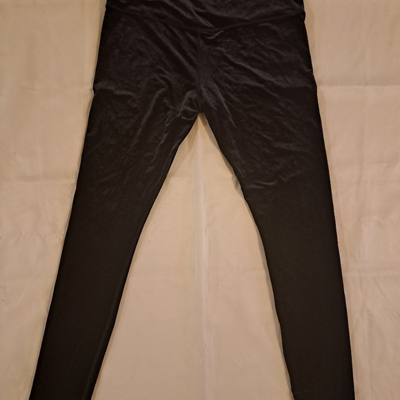 Athleta Elation Ultra High Rise Tight In Black Velvet Sz XL Tall - Picture 2 of 11